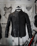 J05 in black horse shoulder