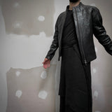 J05 in black horse shoulder