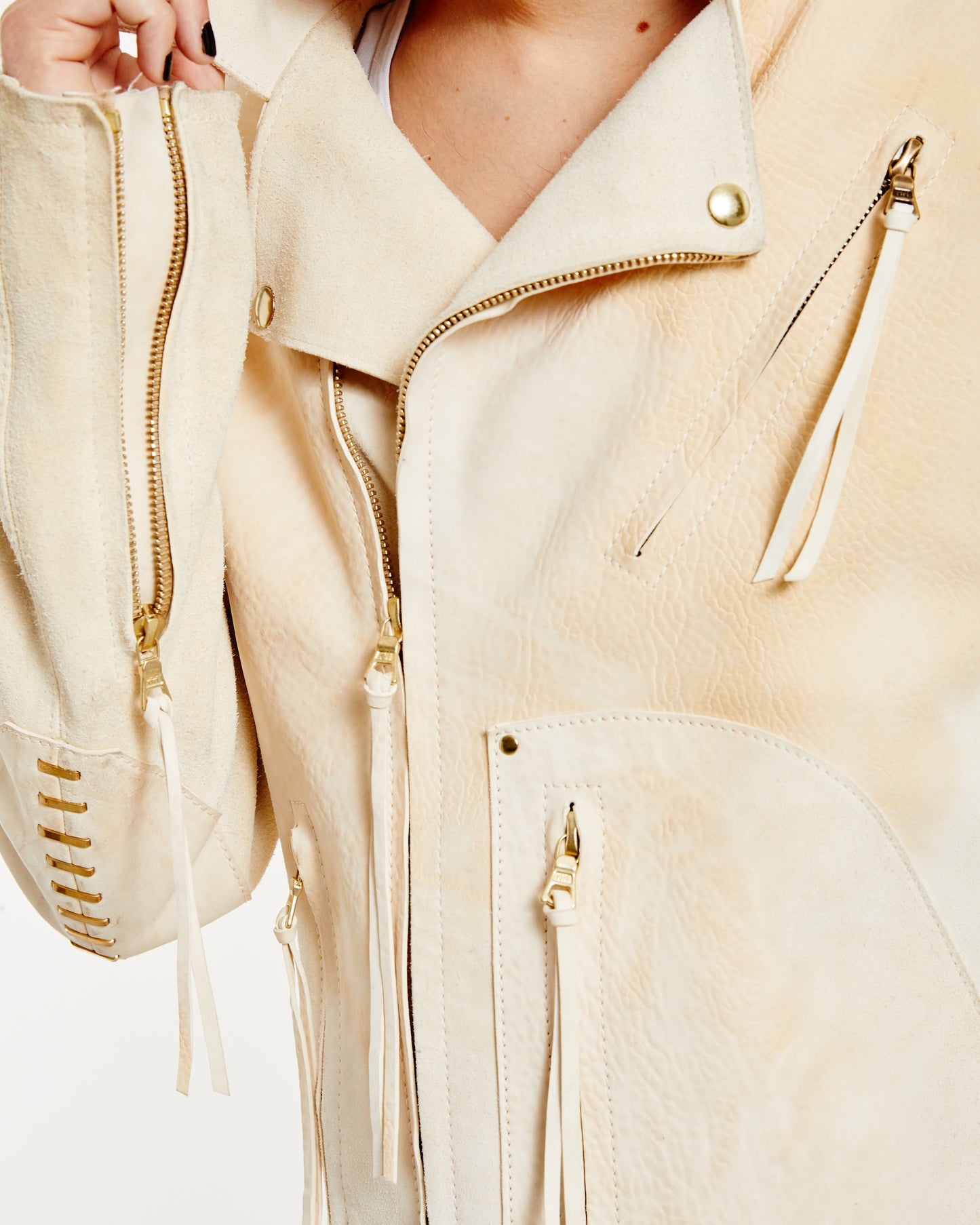 J11 Cream Horse Culatta Biker