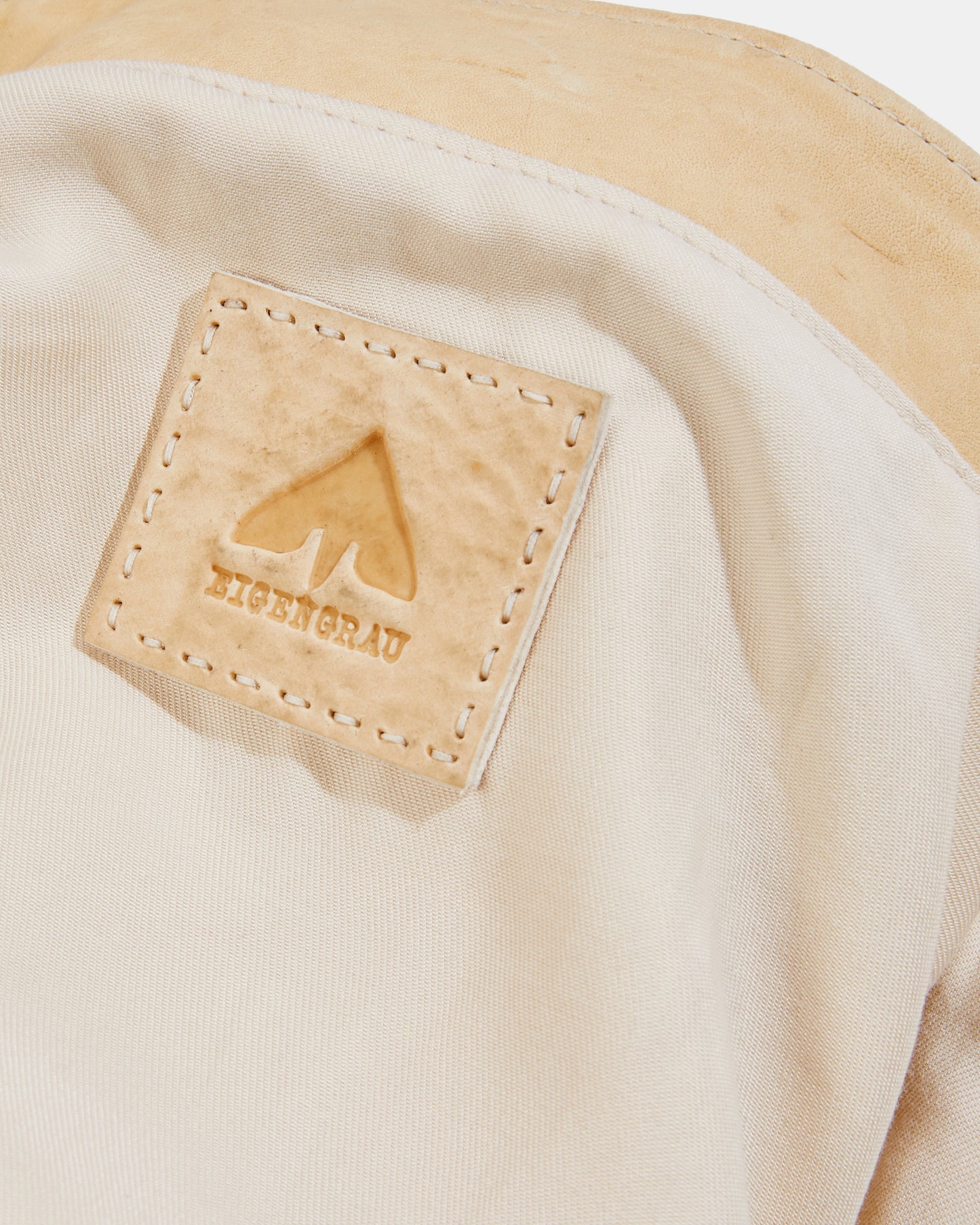 J05 Cream Kangaroo Raglan